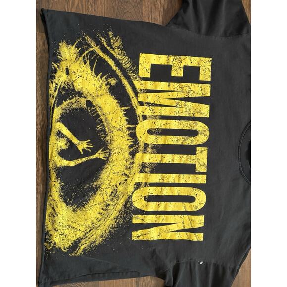 Mixed Emotion Cropped "Trapped" Tee Men's Streetwear High-Quality Boxy Fit Black - Picture 2 of 8
